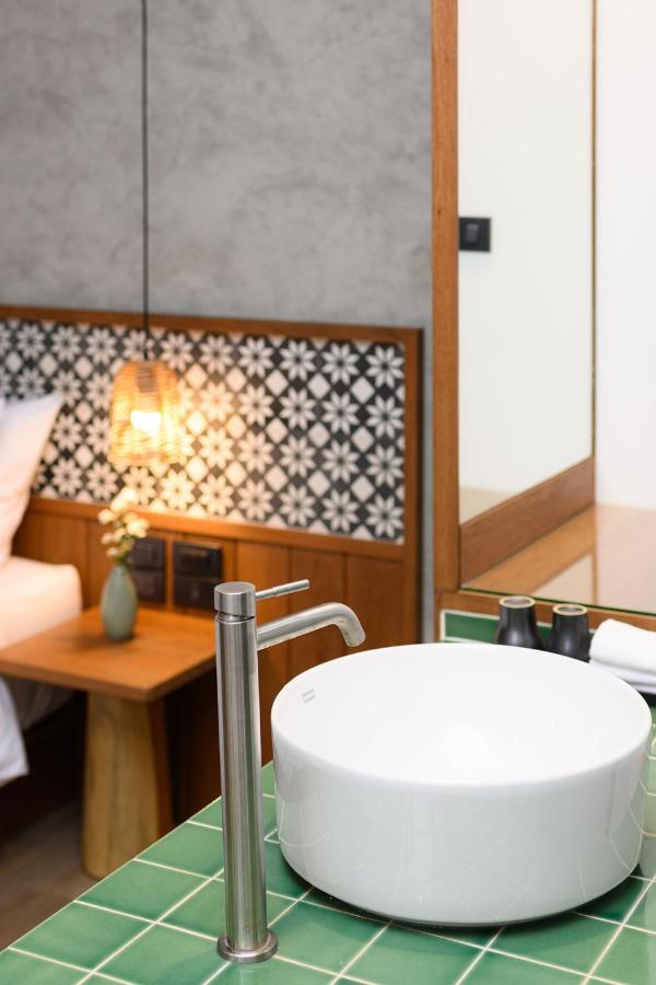 Himku Hotel - Adult Only Chiang Mai Extérieur photo